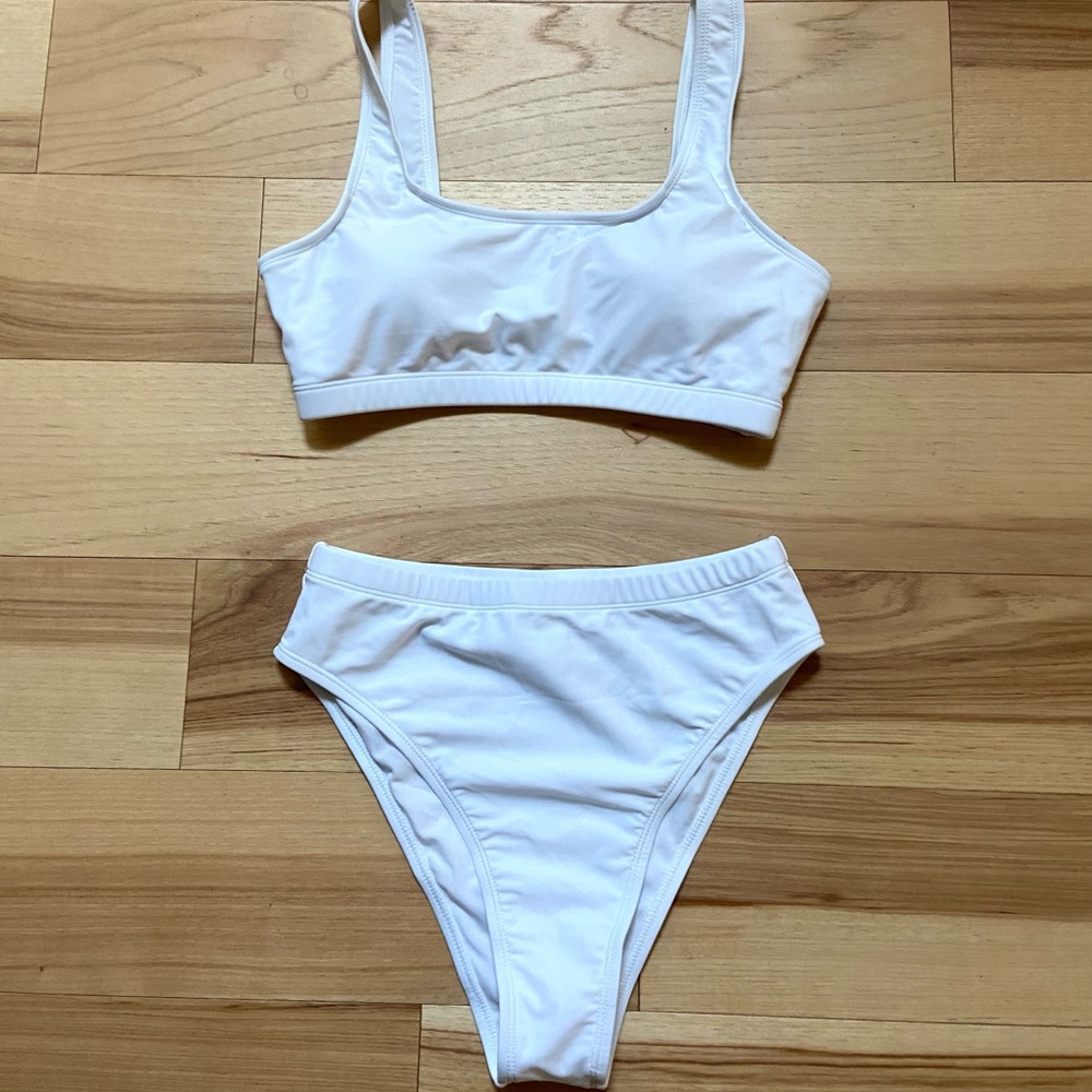 2-piece bikini size small